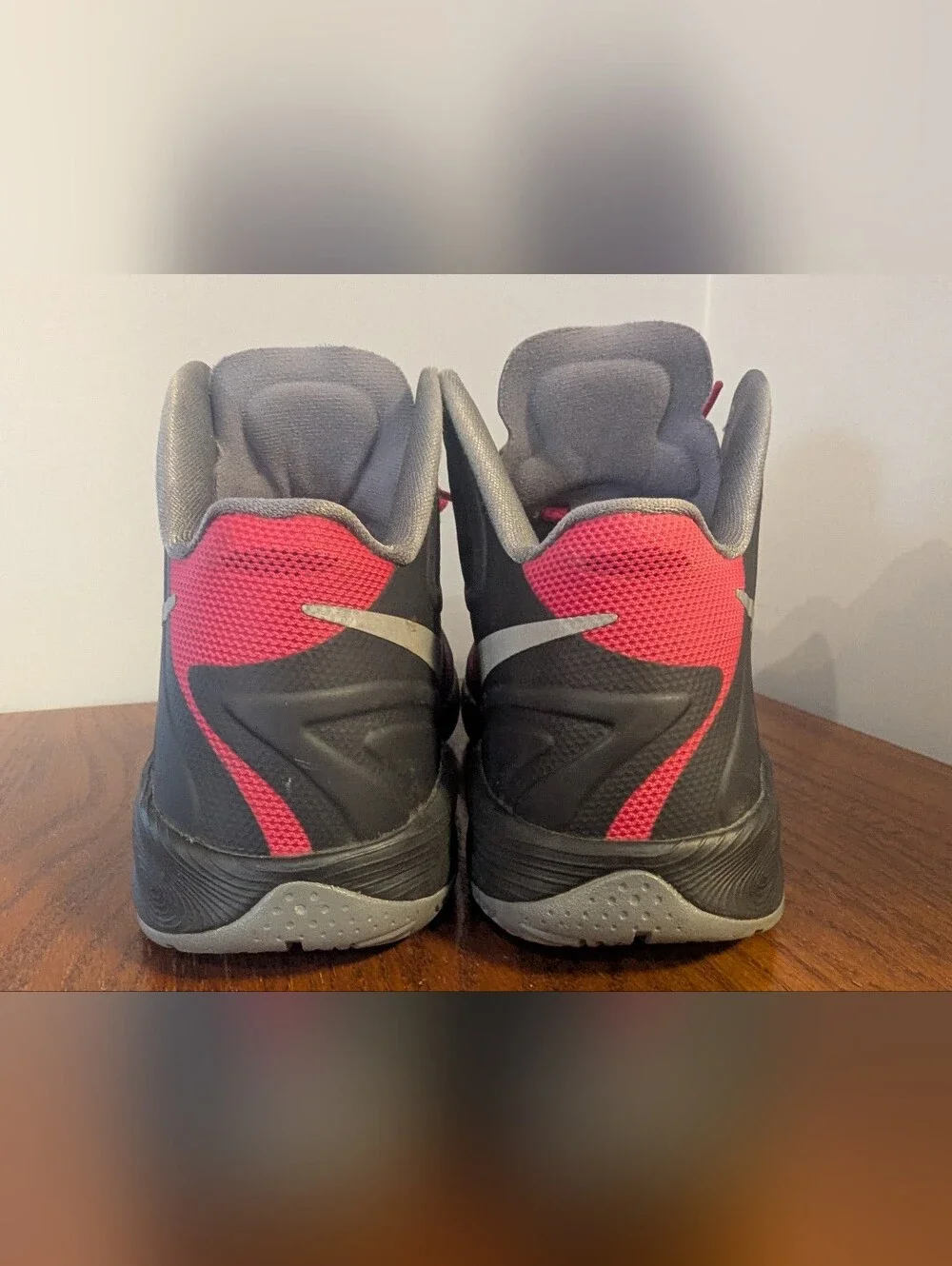 Girls Nike Zoom Hyperfuse Basketball/Fashion Sneaker Size 4 Youth Pink & Gray - Picture 5 of 12